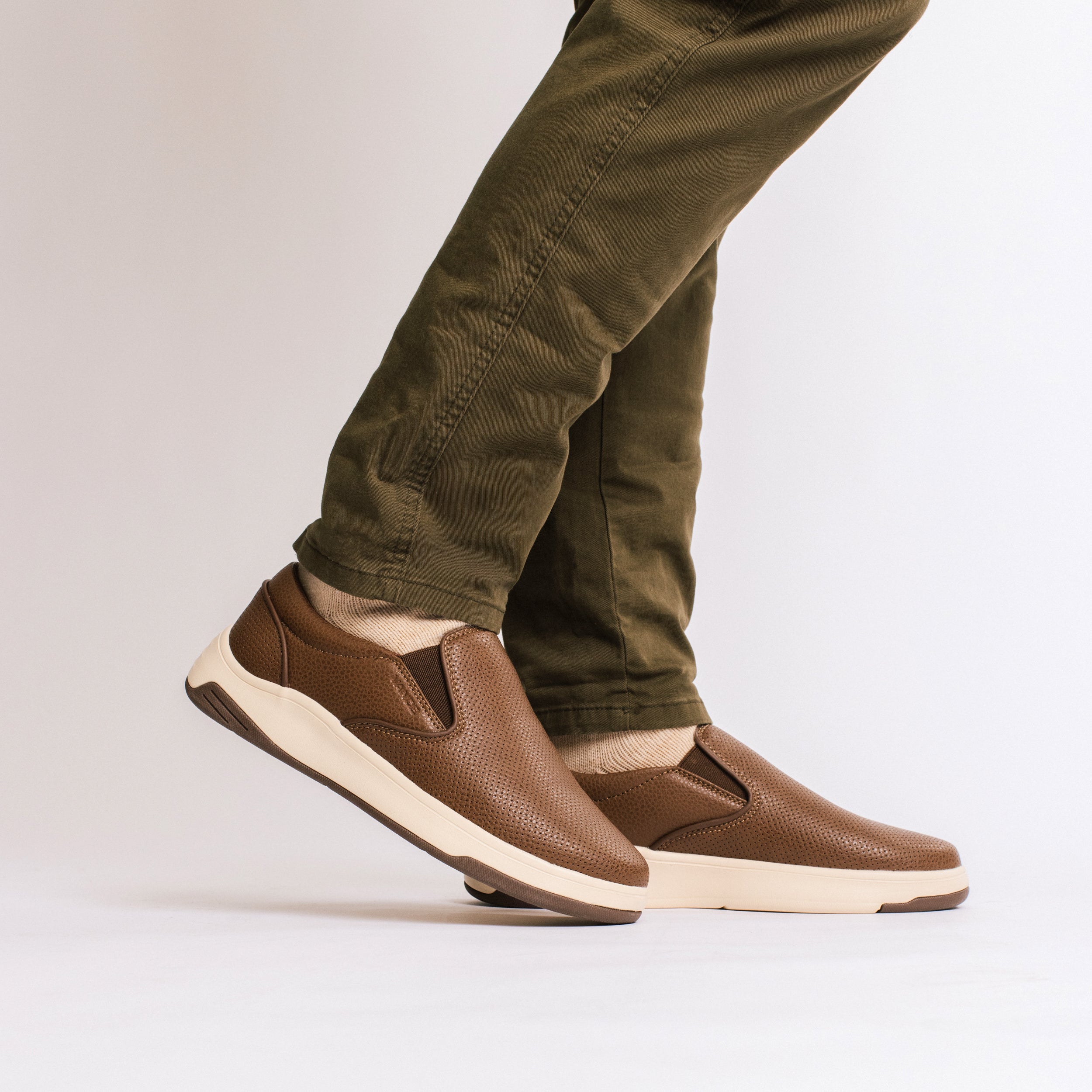 Townes Flexible Slip-on Sneaker